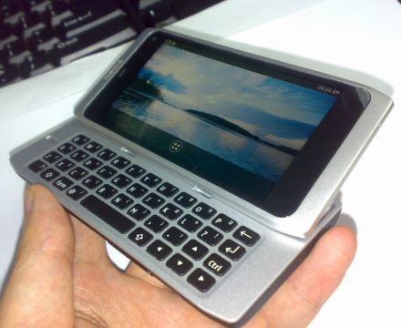 /txt/hirek/kepek/Nokia-N9-MeeGo-no-Snapdragon_20100824.jpg Kiszivárgott a Nokia N9 tudáslistája