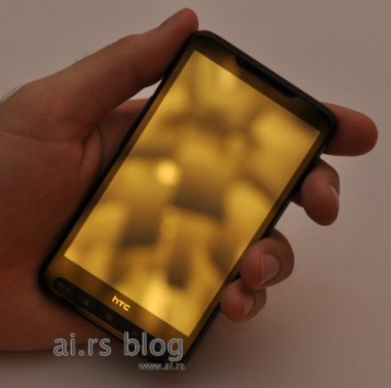 htc leo Október 12-én debütál a HTC Leo