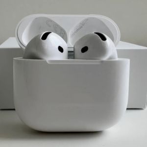 Megérkezett az AirPods 4 – minden, amire vártunk