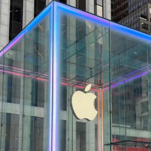 Fényárban úszik a Fifth Avenue: megérkezett az iPhone 16