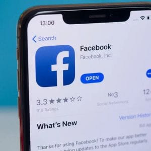 A Facebook és az Instagram 40 százalékkal csökkenti reklámmentes előfizetési díját Európában