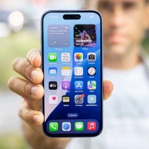 Hiába a frissítés, továbbra is panaszkodnak az iPhone 16 Pro felhasználók