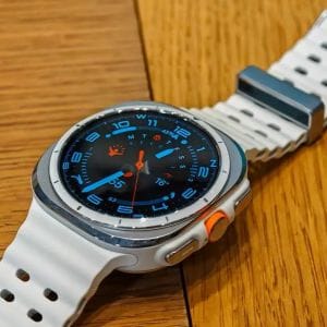 A Samsung rohamtempóban adta ki az első Galaxy Watch Ultra és Watch7 frissítést