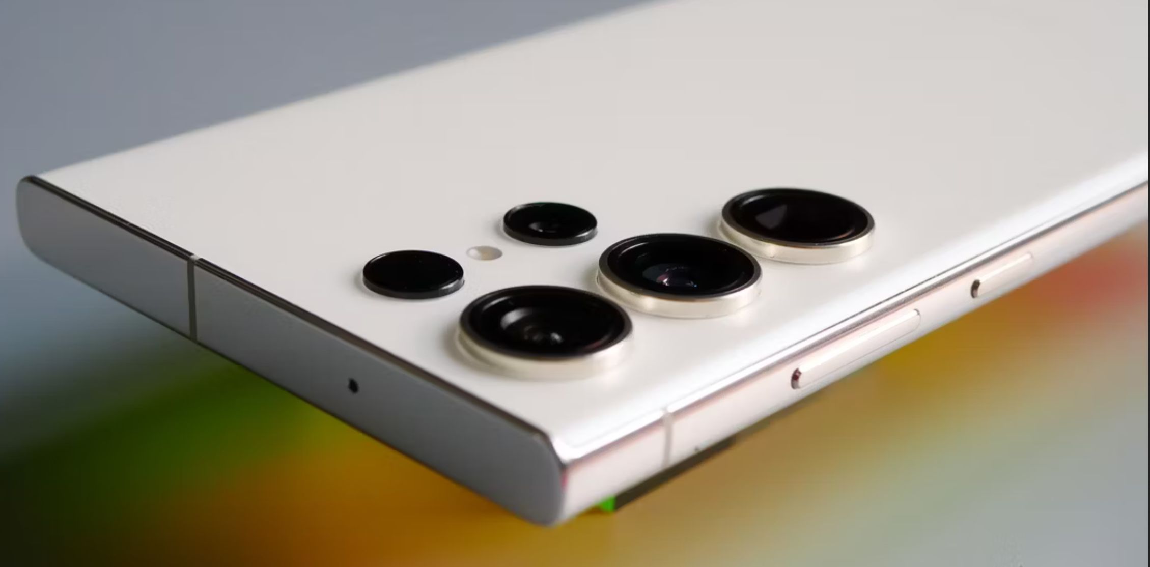 A Samsung hamarosan megoldhatja a Galaxy S23 Ultra halo problémáját