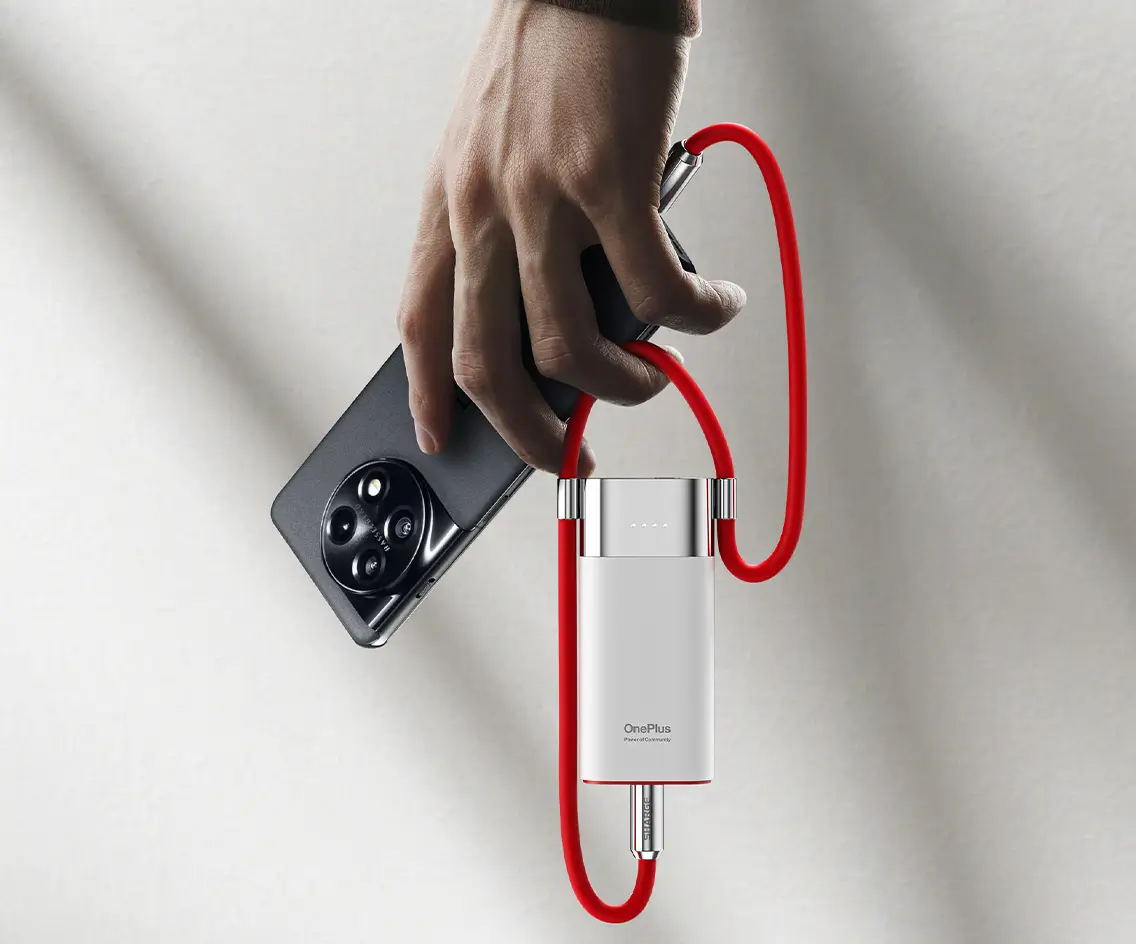 A OnePlus bemutatta a Pouch-ot, egy 3 az 1-ben tápegységet, töltőt és kábelt