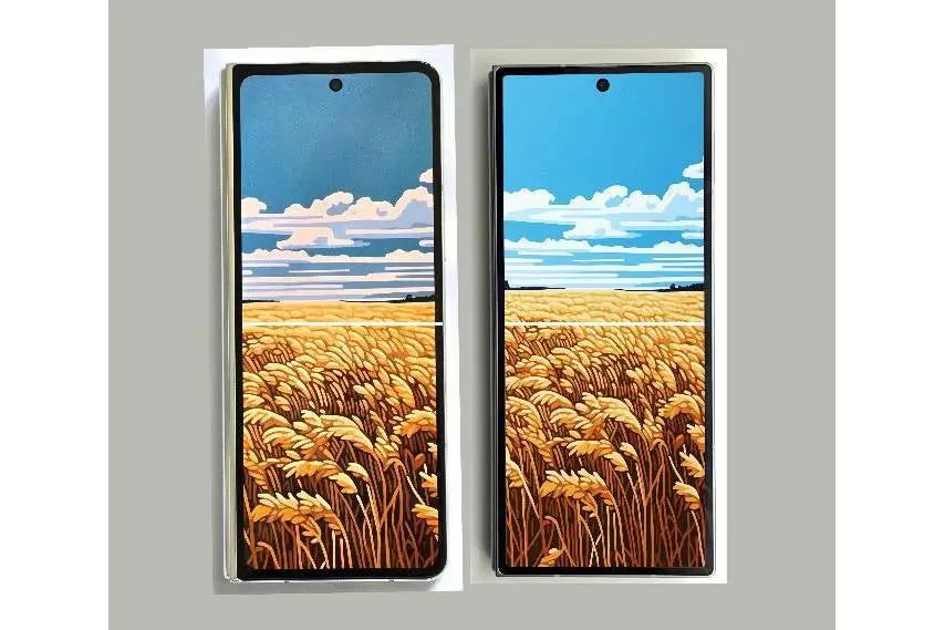 Képeken a Samsung Galaxy Z Fold6 összehasonlítva a Fold5-tel, sok változás van