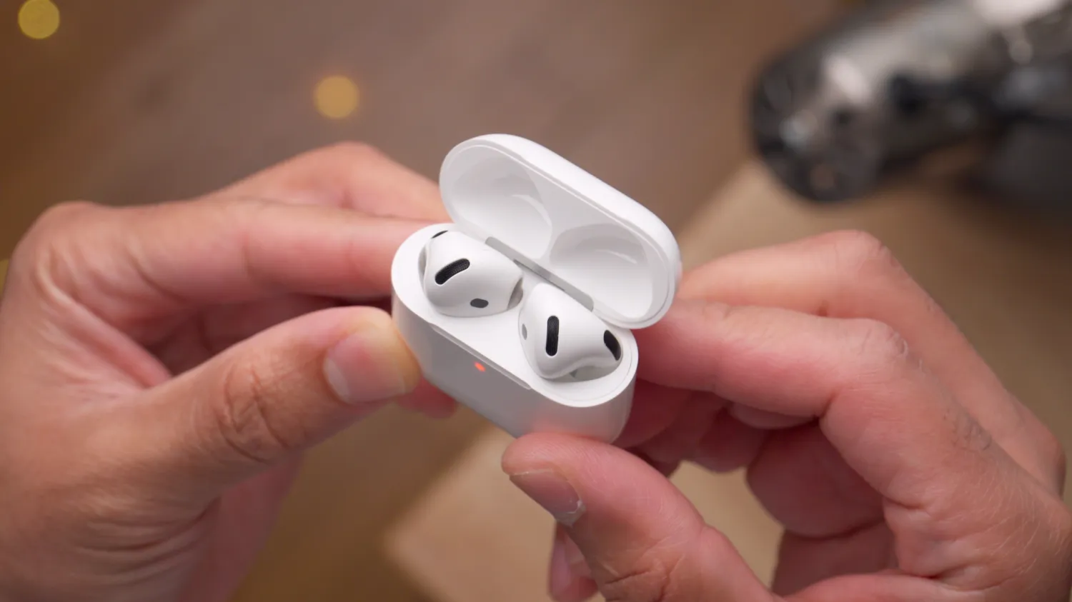 AirPods 4 és AirPods Max: Javíthatósági problémák és minimális belső változások